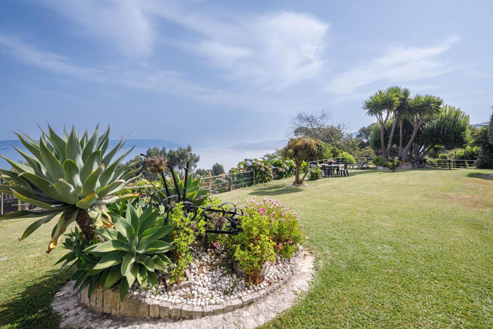 Apartamento Con Jardin En Un Chale บวยอู ภายนอก รูปภาพ